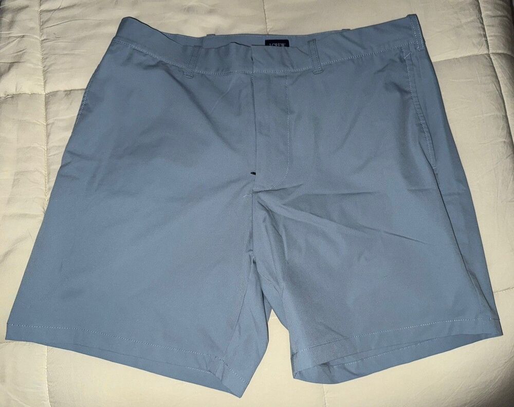 J.Crew mens 7 inch inseam stretch chino shorts light blue size 33 slim